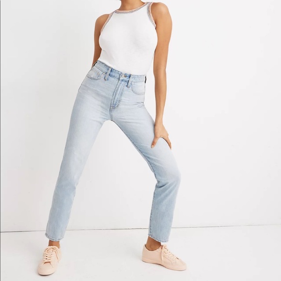 The Curvy Perfect Vintage Jean in Fitzgerald Wash - Picture 4 of 7